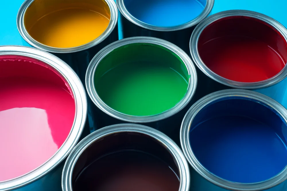 Barattoli di pittura colorata per tintometro professionale Aqua System Atria - colorificio Lupo Edilizia Castelvetrano | Lupo Edilizia